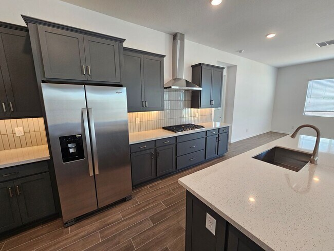 Foto del edificio - Wonderful new build with family fun amenities