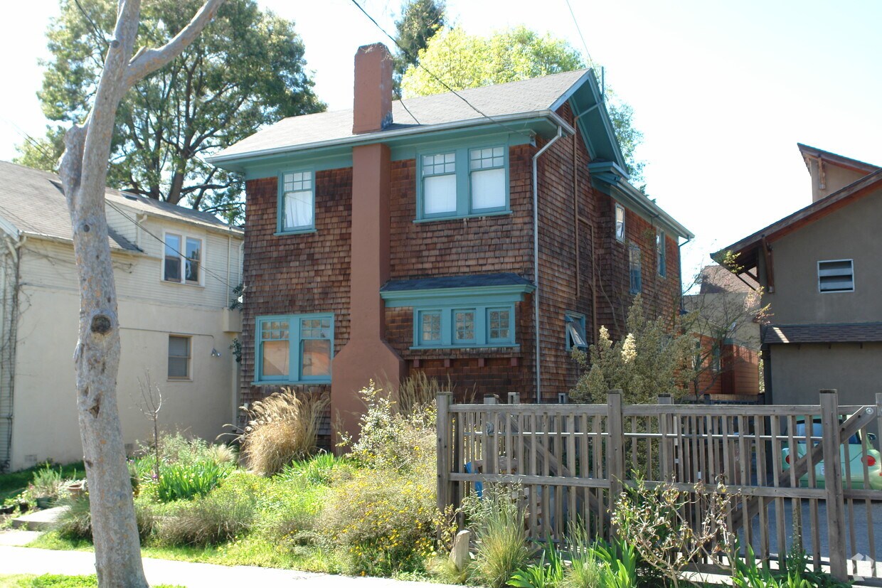 Building Photo - 1708 Milvia St