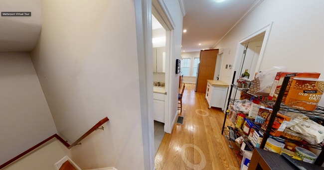 Building Photo - 31 Marney St