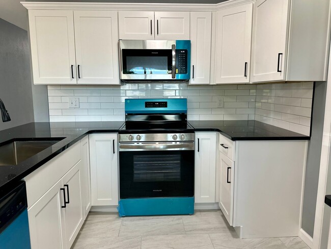 Building Photo - Completely Renovated Home