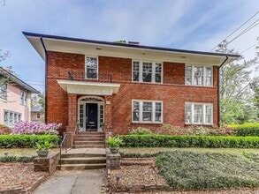 Building Photo - 138 E 50th St