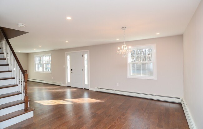 Foto del edificio - 2 Hickory Ln