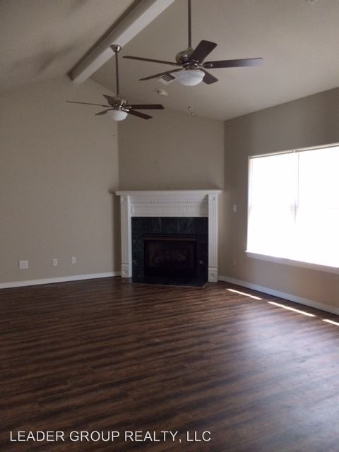 Building Photo - 36 Jamestown Cir