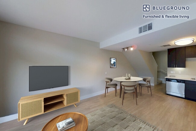 Foto del edificio - 899 Morrison Park Dr