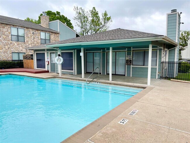 Building Photo - 3762 Tanglewilde St