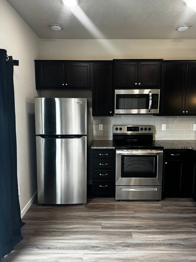 Building Photo - 5912 S Jessenia Ln