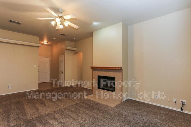 Building Photo - 3813 Tiger Dr