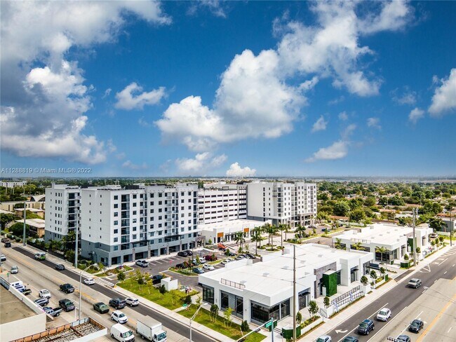 Foto del edificio - 401 Hialeah Dr