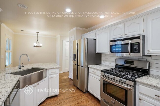 Foto del edificio - 124 Fieldstone Ln