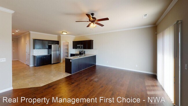 Building Photo - 3 br, 2.5 bath House - 2731 W Shasta Road