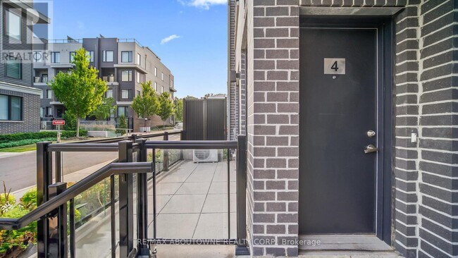 Building Photo - 3473-3473 Widdicombe Way