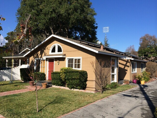 fachada de la casa - 1111 Fife Ave