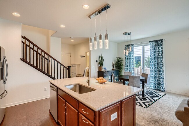 Foto del edificio - 3 Bed, 2.5 Bath,Beautiful Meridian Village...