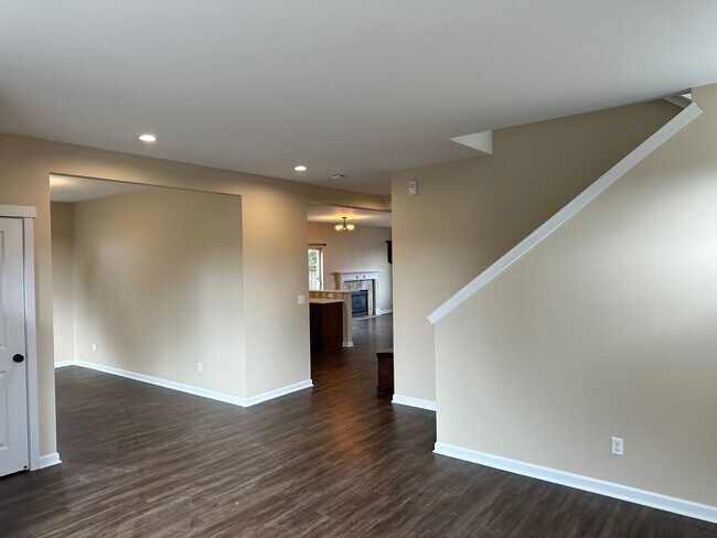 Building Photo - 5bd/2.5ba Renton House