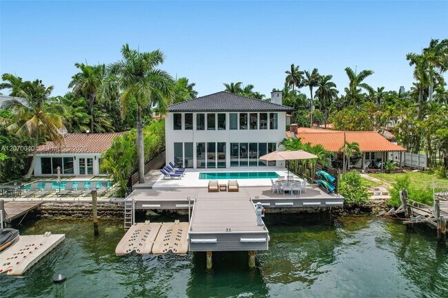 Foto del edificio - 257 N Coconut Ln