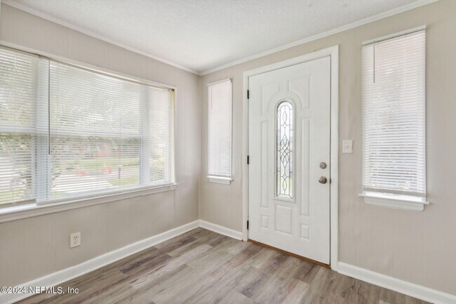 Foto del edificio - 2217 Burgoyne Dr
