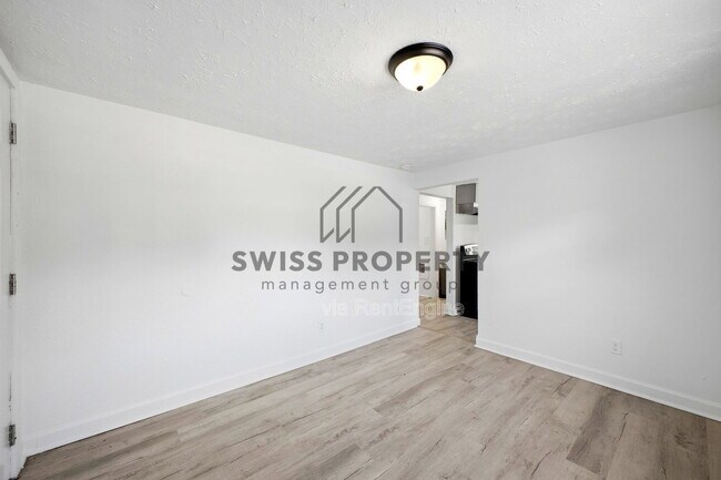 Foto del edificio - 486 Hanley St