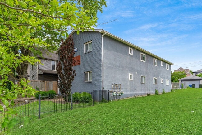 Building Photo - 1332 Courtland Ave