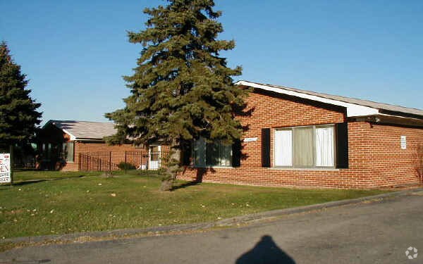 Building Photo - Rosegarden Apartments