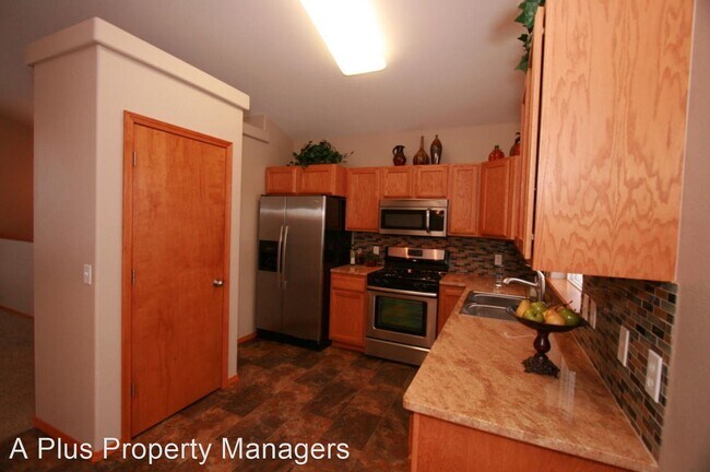Building Photo - 4 br, 2 bath House - 2602 Cool Water Dr