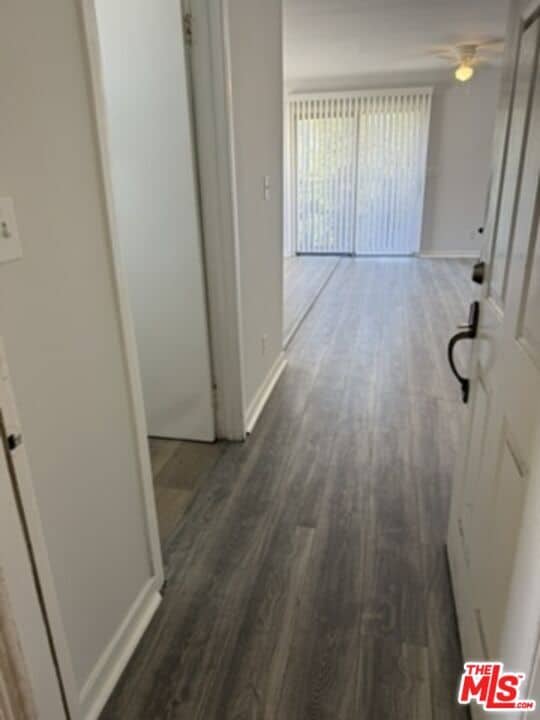 Building Photo - 941 N Kingsley Dr