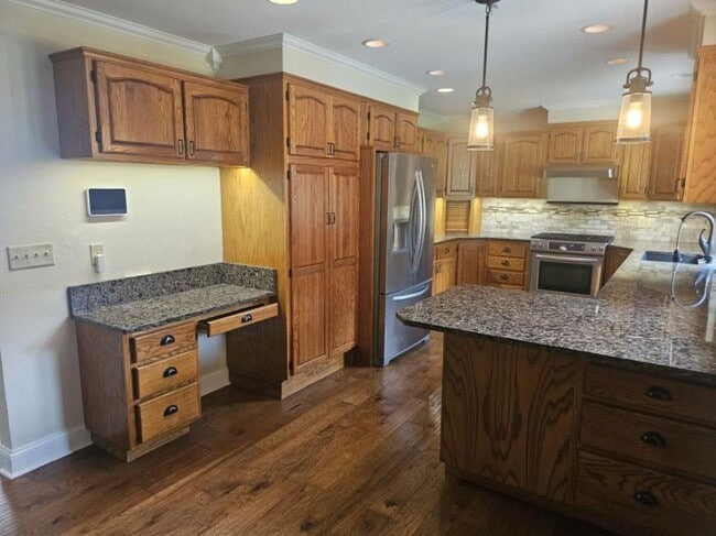 Building Photo - 5 bedroom in Billings MT 59102