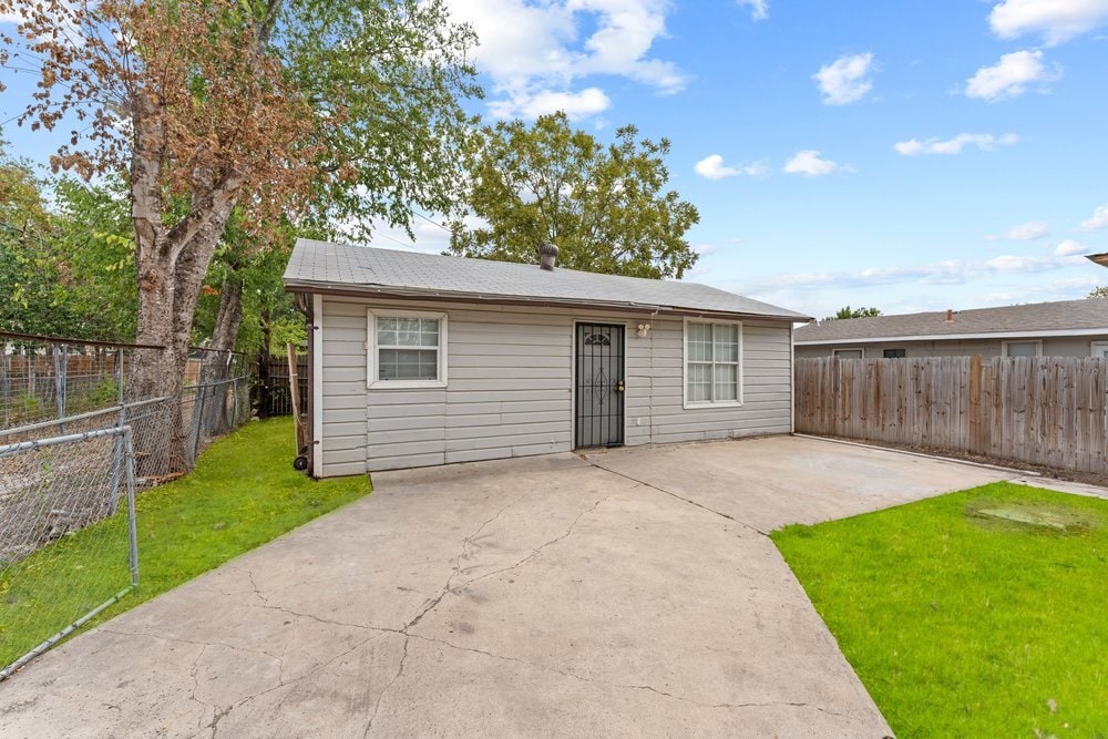 Foto principal - 315 Pool Dr