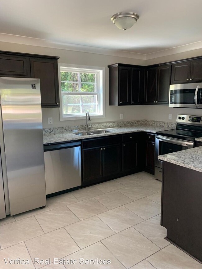 Building Photo - 3 br, 2 bath House - 412 Katherines Ct