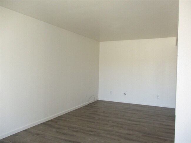 Foto del edificio - 5080 La Calzada