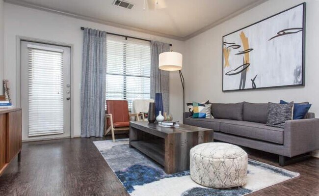 Building Photo - 1 bedroom in Houston TX 77055