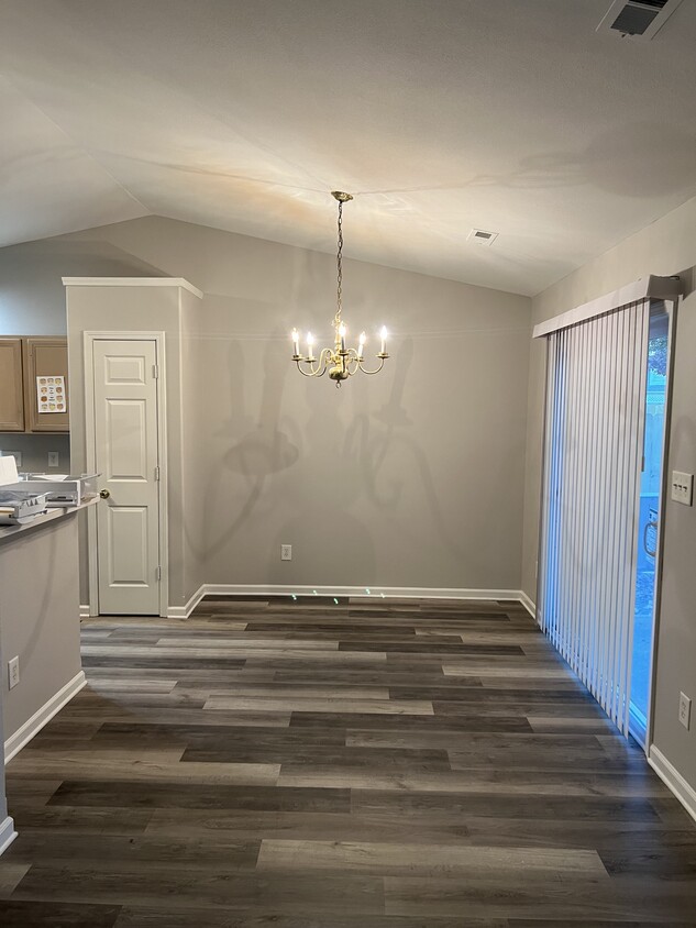 Dining - 5511 Waverly Lynn Ln