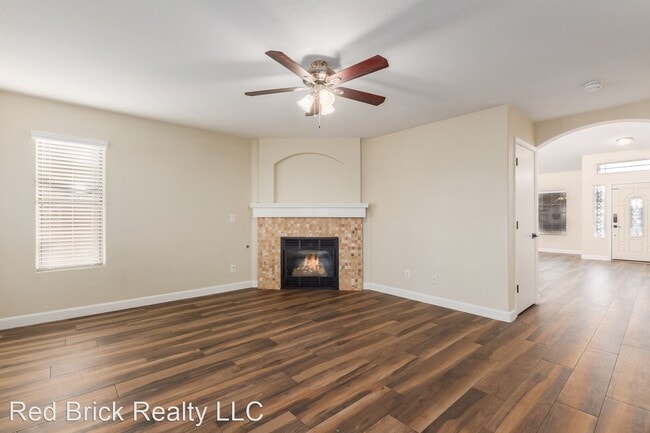 Building Photo - 3 br, 2.5 bath House - 1696 E Galveston St