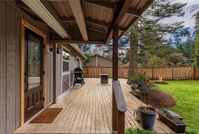 Foto del edificio - 3517 57th Ave NW