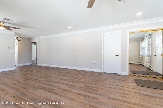 Building Photo - 4 Ramona Dr