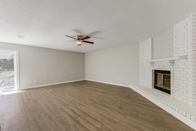 Foto del edificio - 24015 Beef Canyon Dr