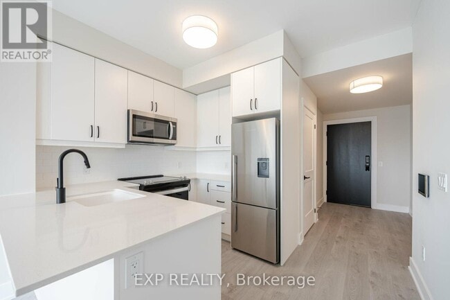 Building Photo - 3220 William Coltson Ave