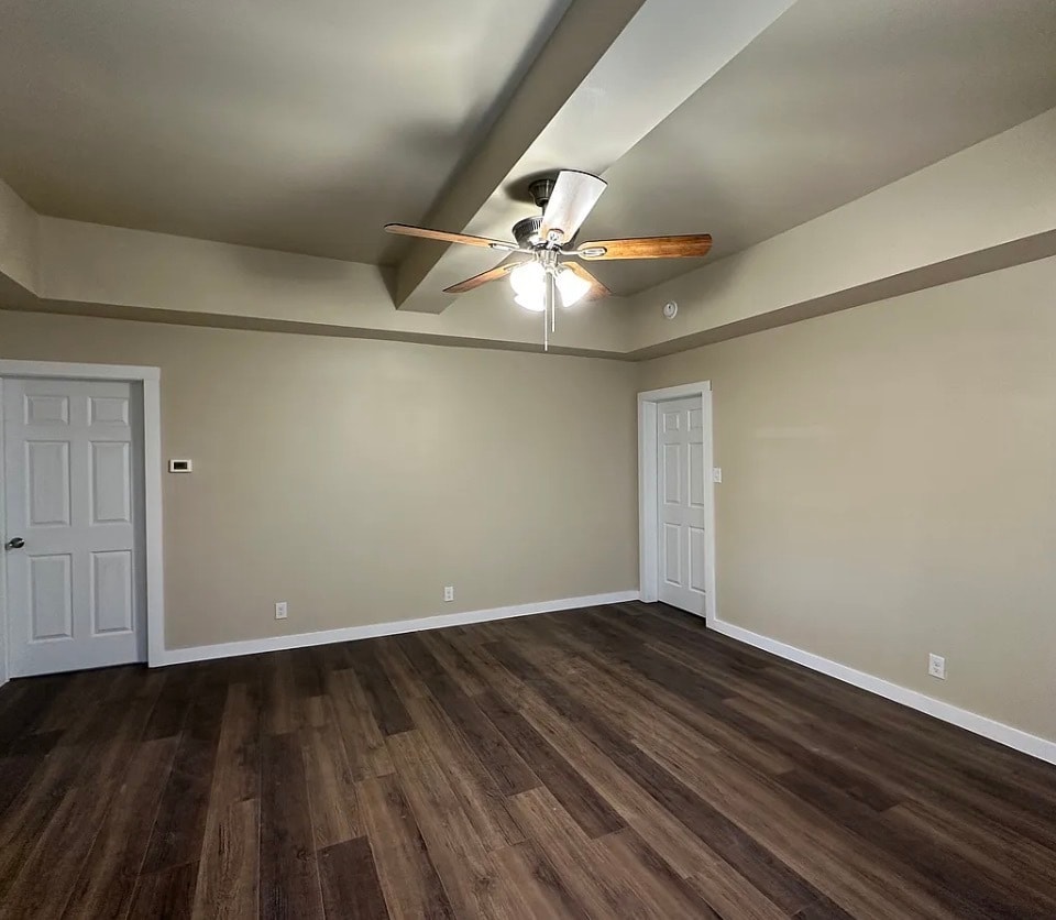 Foto del edificio - 5208 East Side Ave