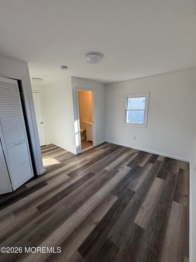 Foto del edificio - 68 Seeley Ave