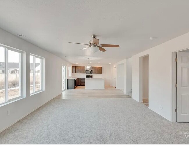 Foto del edificio - 4800 Endicott Dr