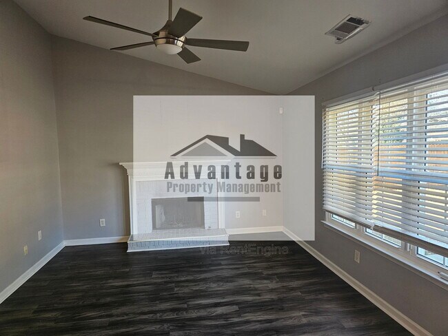 Building Photo - 2853 Da Vinci Blvd