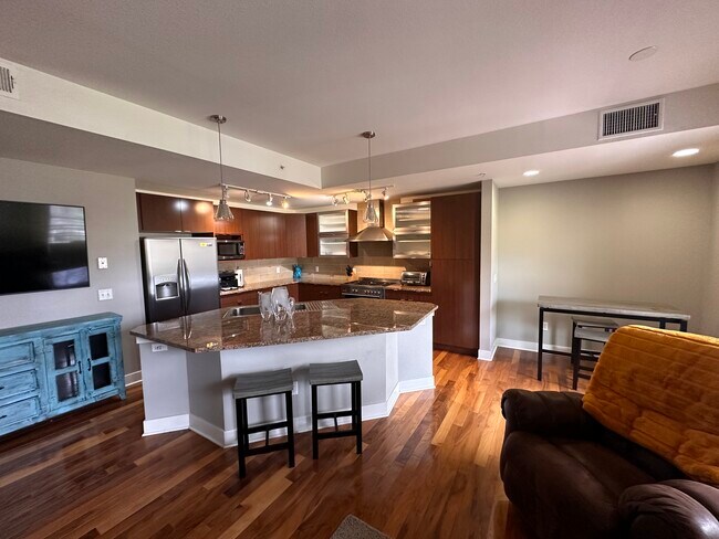 Foto del edificio - 2240 Clay St