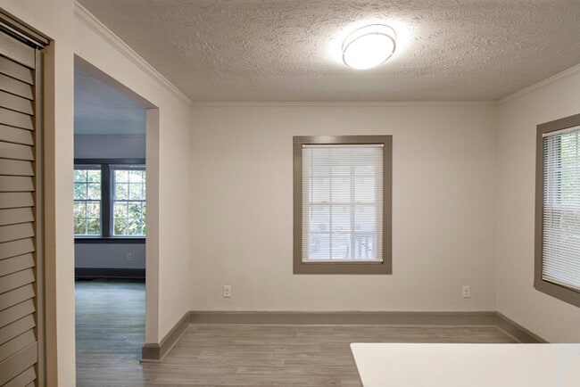 Building Photo - 1253 Church St