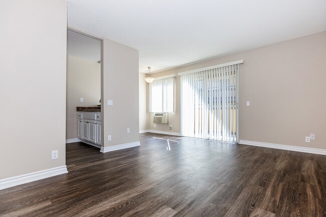Building Photo - Birchwood Village Apartment Homes