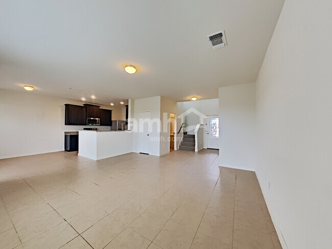 Building Photo - 12882 Cedarcreek Trail