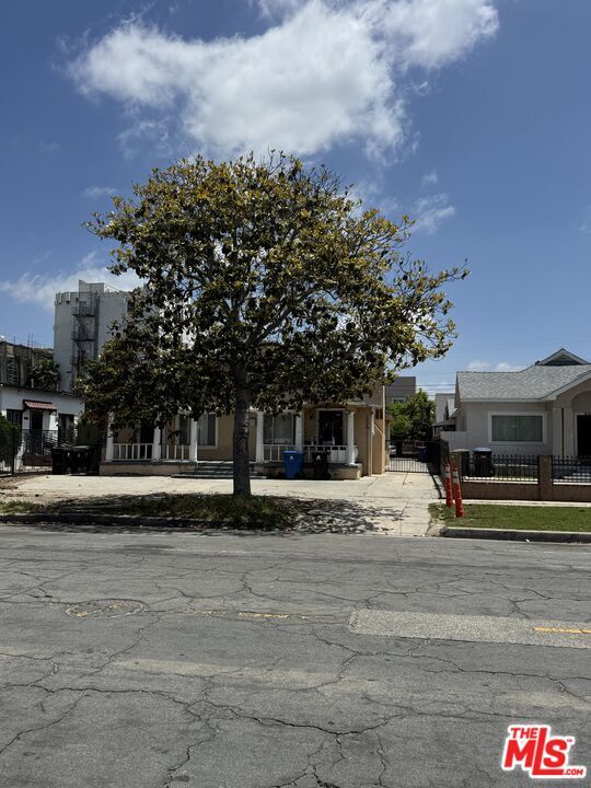 Foto principal - 1934 4th Ave