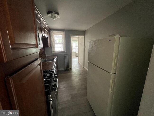 Building Photo - 420 Cinnaminson Ave