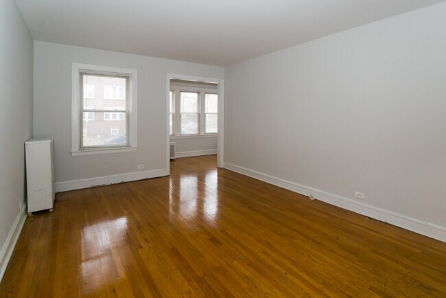 Building Photo - 7434 N Artesian Ave