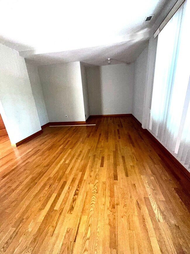Foto del edificio - 731 W 16th St