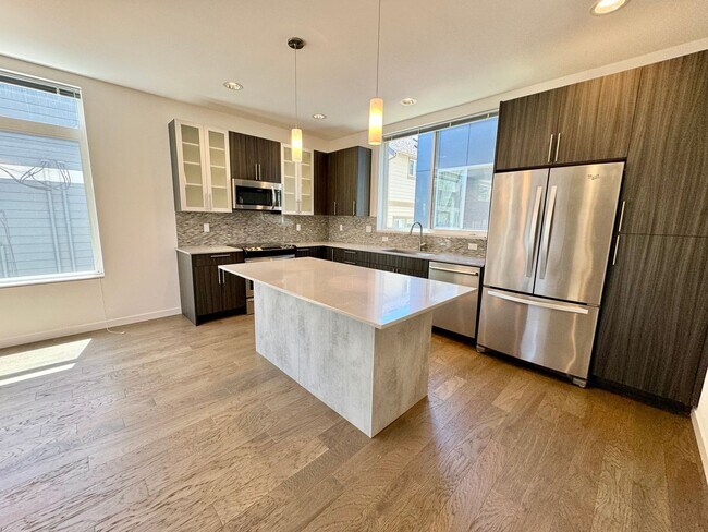 Foto del edificio - Modern Townhome near Green Lake!