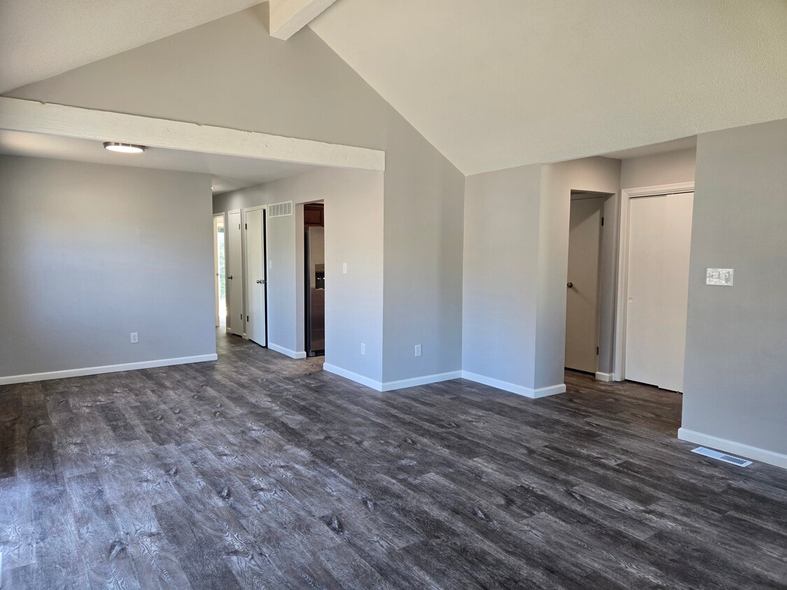 Living Room - 11315 Calico Dr